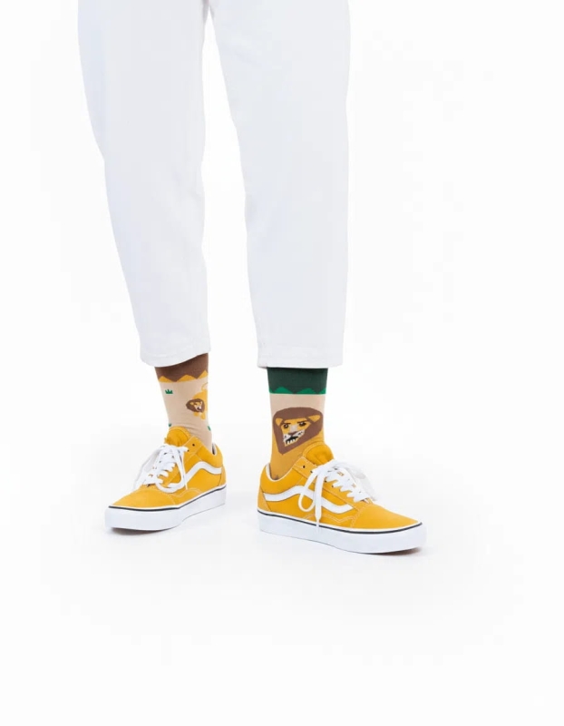MM_LionAround_Regular_Studio_01-1-1.jpg